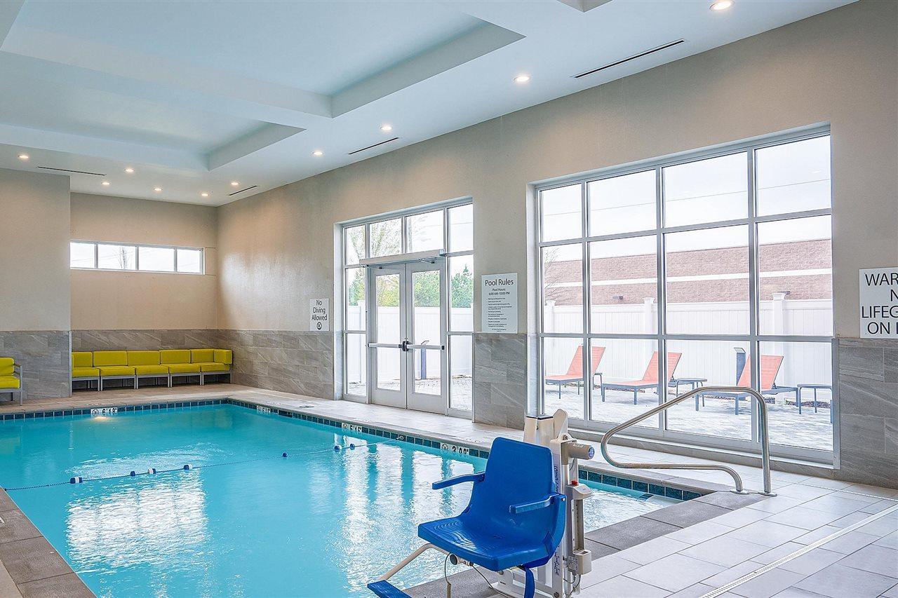 Holiday Inn & Suites Memphis Southeast-Germantown By Ihg Exterior foto